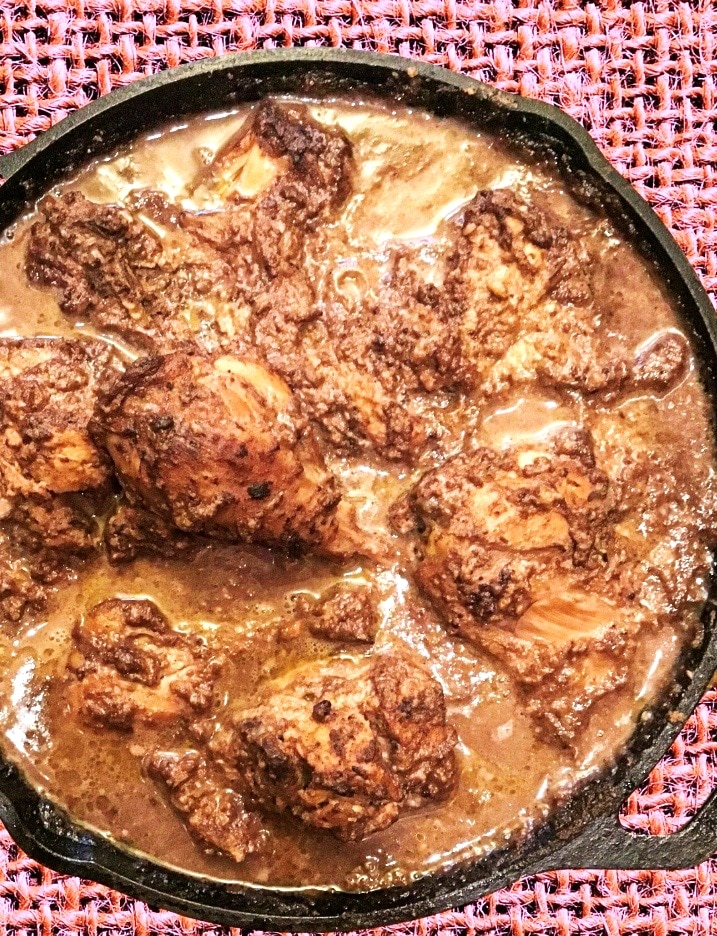 baked chicken in walnut pomegranate sauce